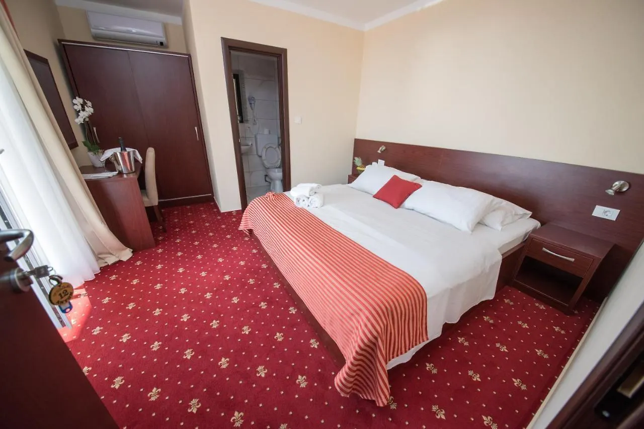 Guest house Villa Anton Sukosan