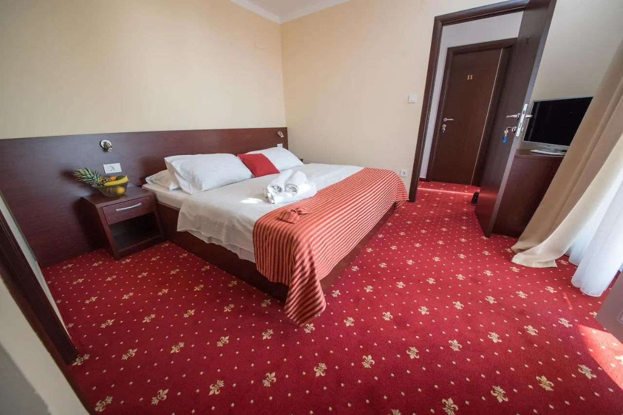 Guest house Villa Anton Sukosan