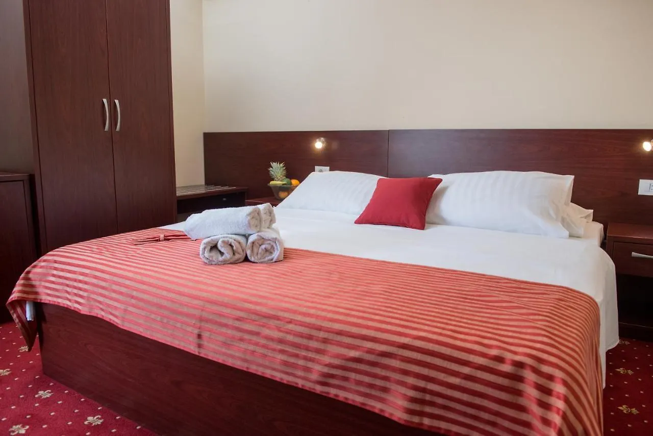 Villa Anton Sukosan Guest house